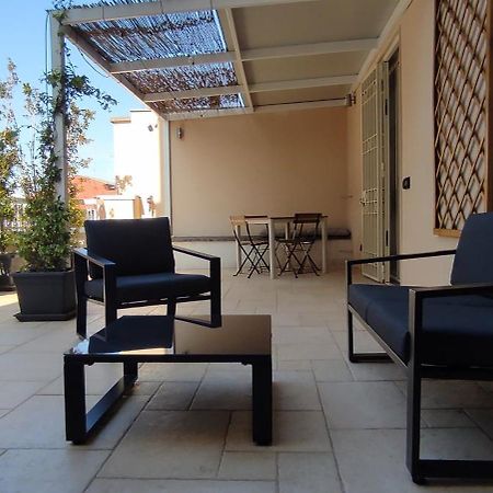 Just Here Apartments - La Terrazza Bari Luaran gambar